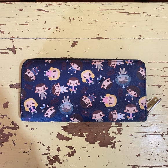 Loungefly Stranger Things Eleven Chibi Zip Around Wallet - Picture 2 of 5